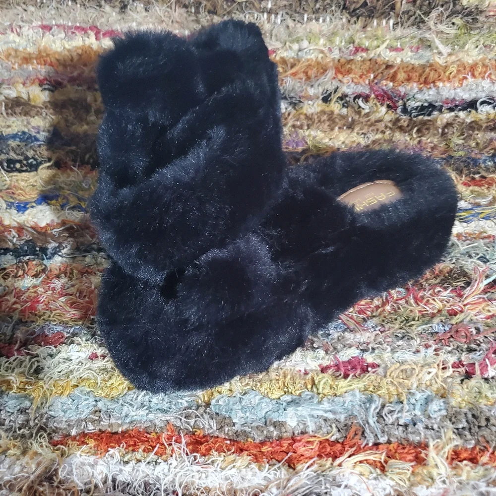 Fuzzy Platform Slippers - Picture 6 of 6